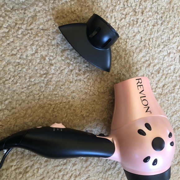 Revlon Hair Dryer Travel Size NEW Styling Tool - Picture 5 of 7